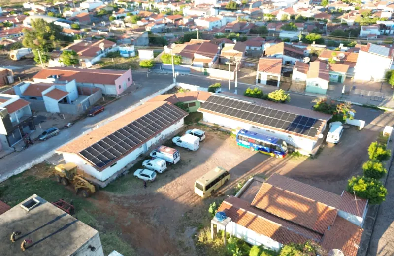 Sistema Fotovoltaico Comercial